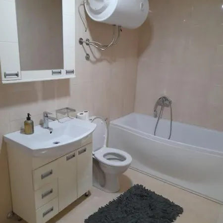 Forest Escape - 2 Bedroom *