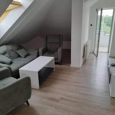 Forest Escape - 2 Bedroom Apartment Belgrade