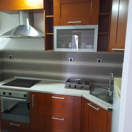 Forest Escape - 2 Bedroom Apartment Belgrade