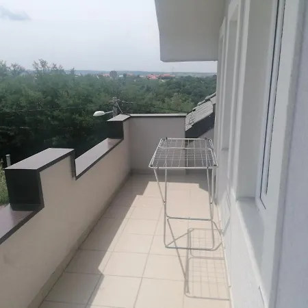 Forest Escape - 2 Bedroom *